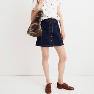 Madewell A-line front button denim skirt. Size 2